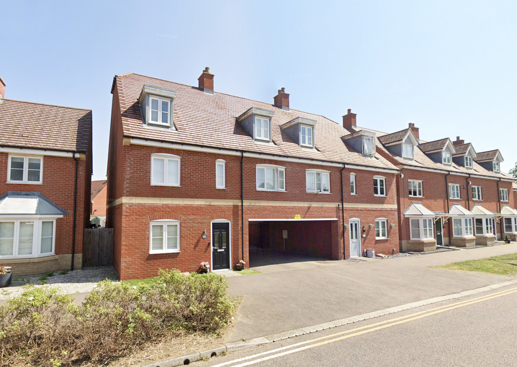 Property photo 1 of 9