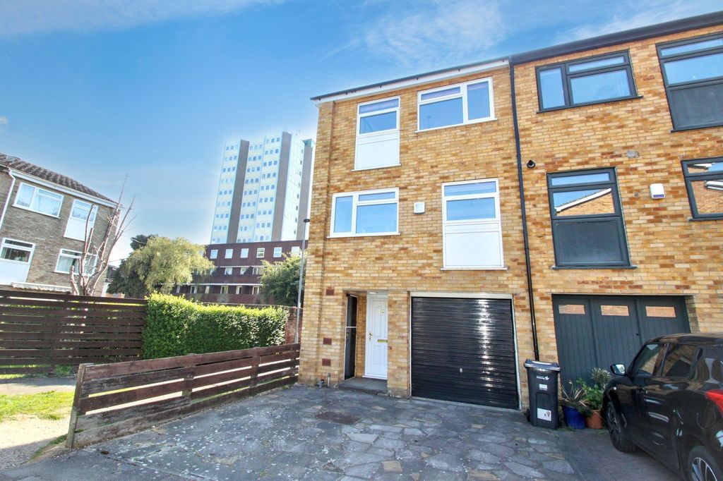 Property photo 1 of 24