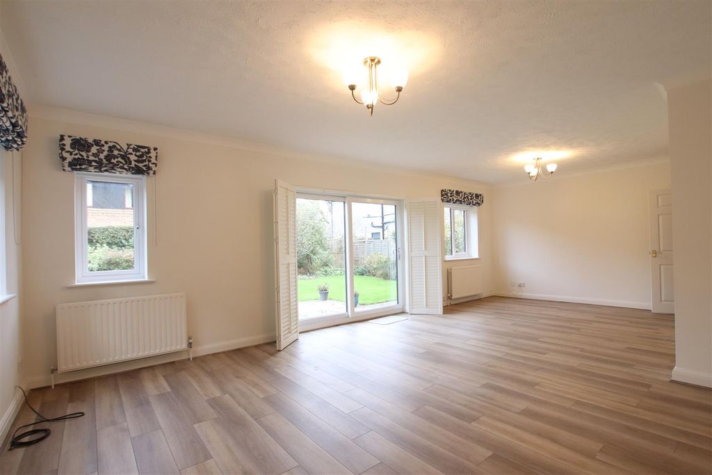 Property photo 2 of 14 9 Baytree (8).Jpg