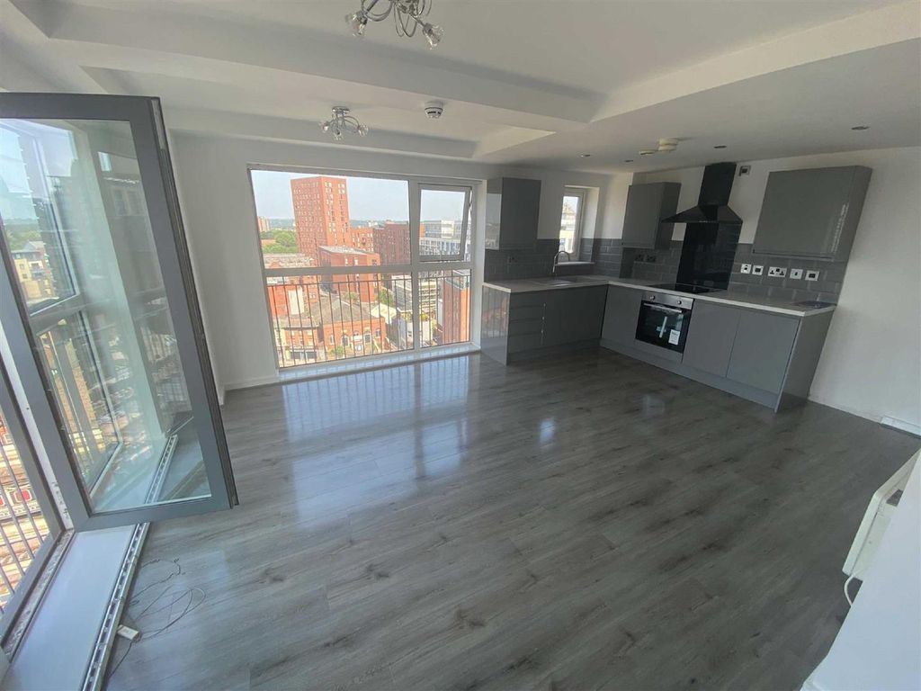 Property photo 2 of 11