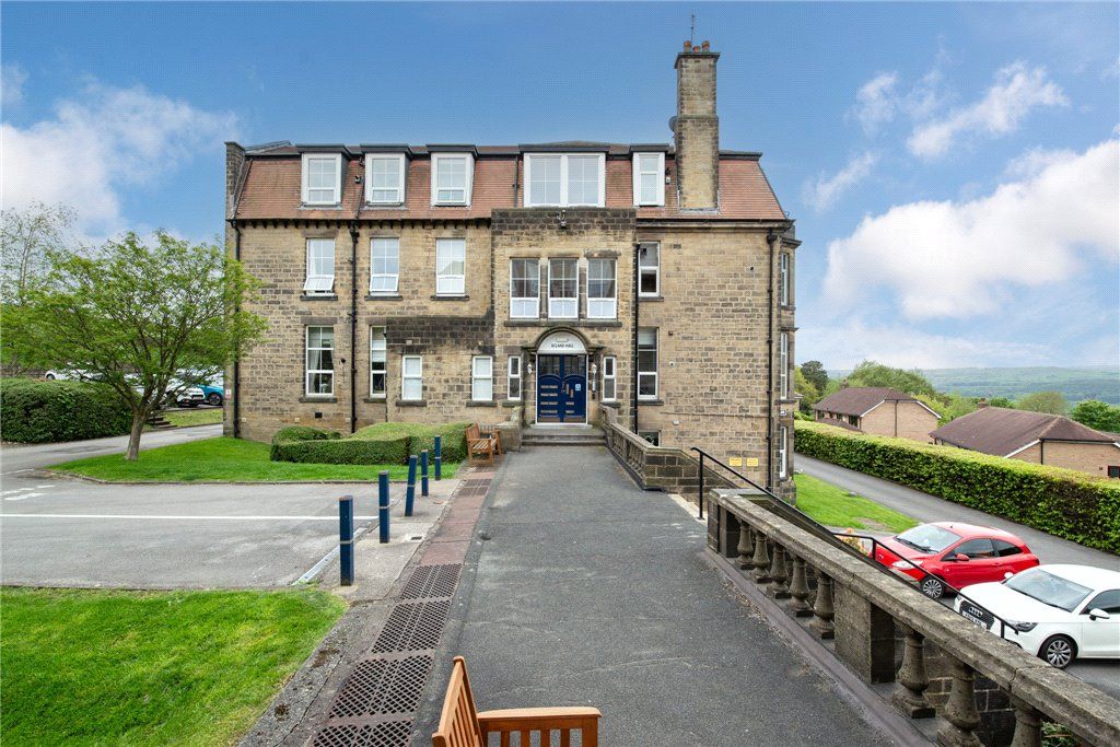 Property photo 2 of 15 Cland Hall