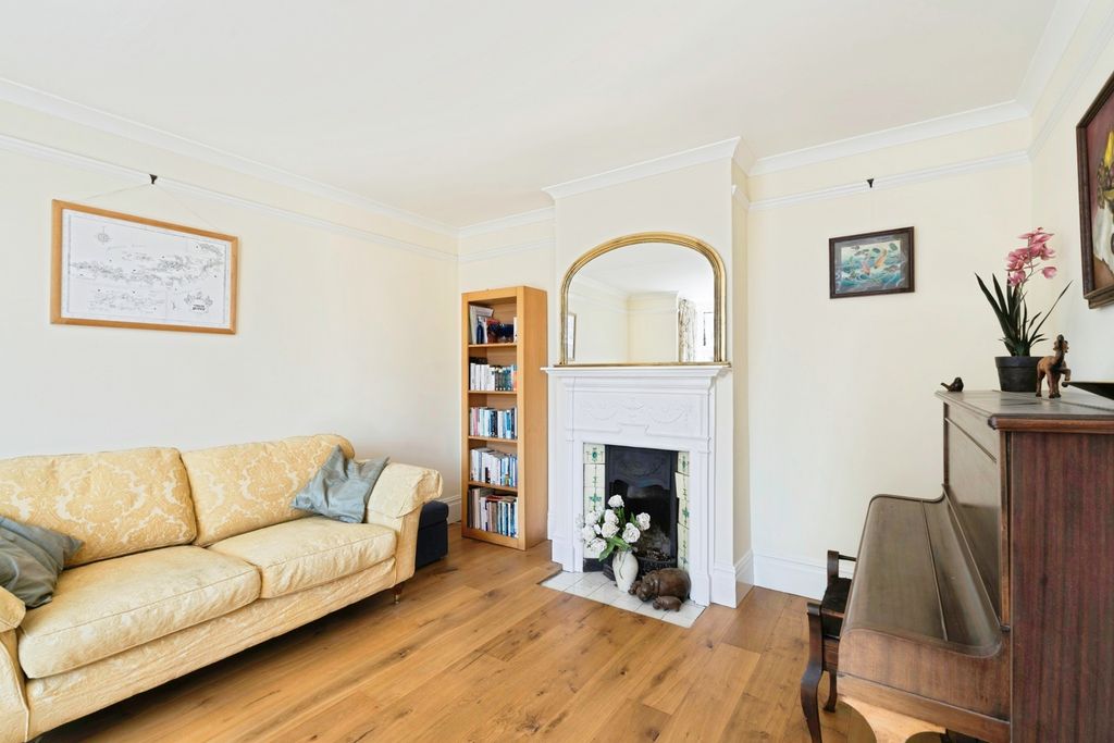 Property photo 3 of 24 Pbox-Img.Jpg
