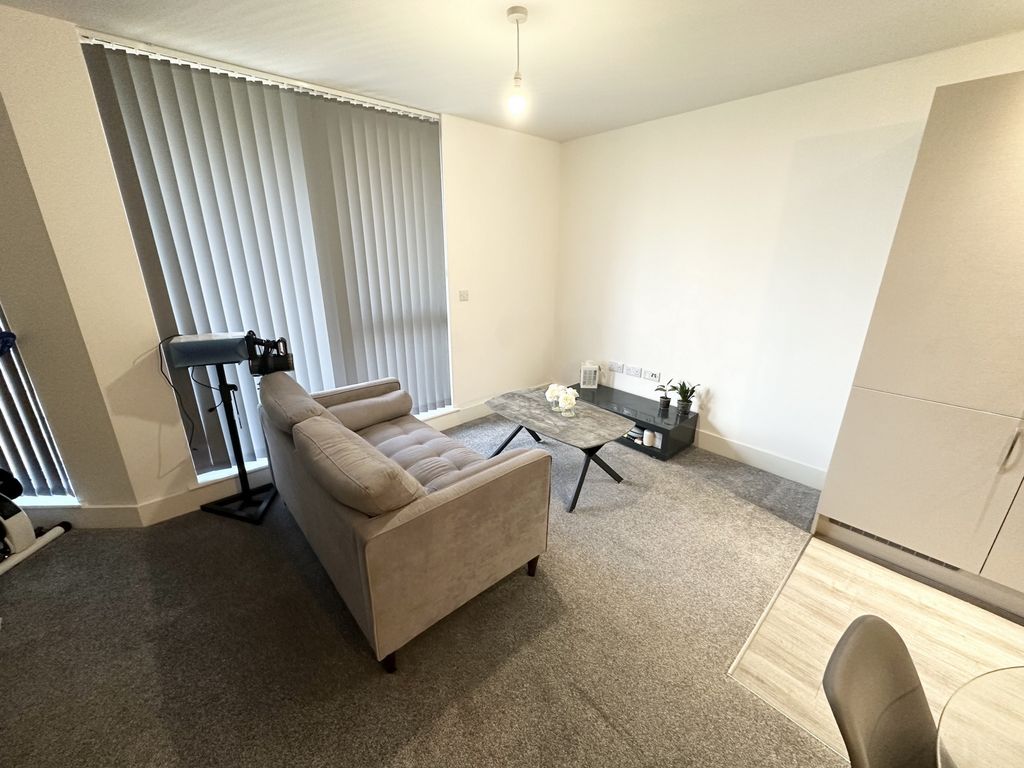 Property photo 3 of 13 Photo 2