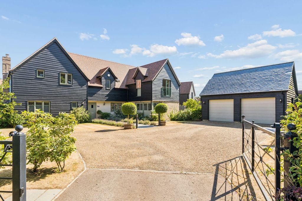 Property photo 1 of 39