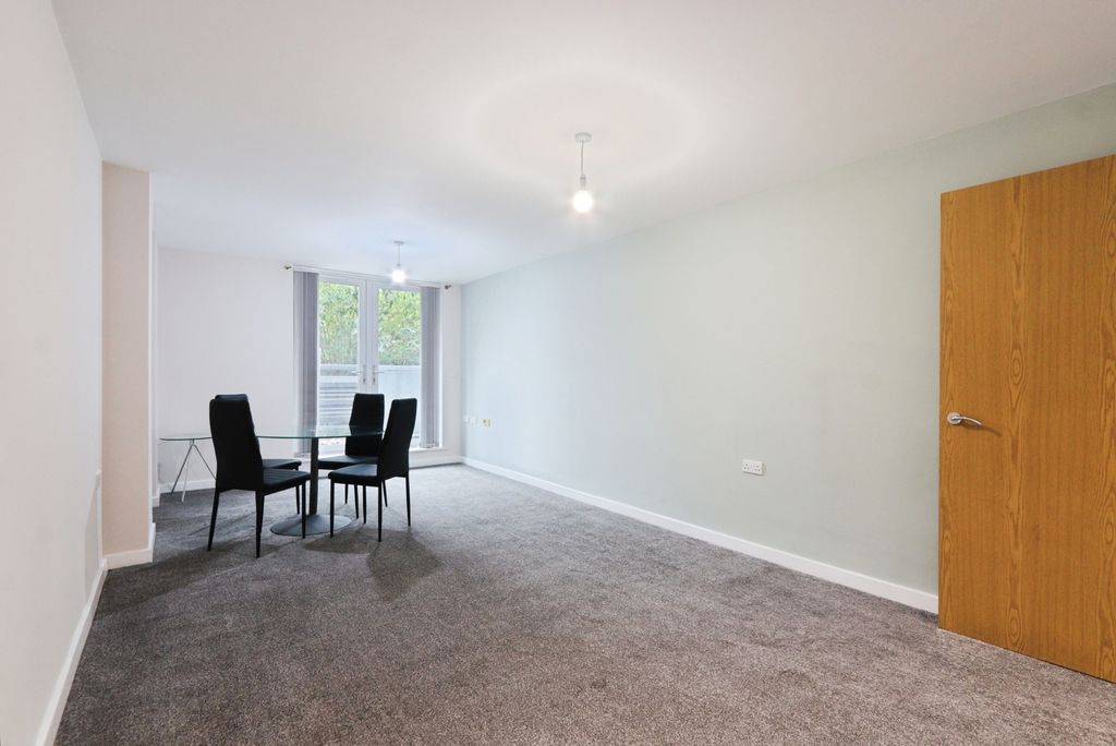 Property photo 2 of 12 Photo