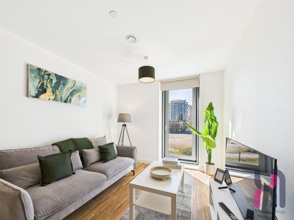 Property photo 3 of 22 Picture No. 13