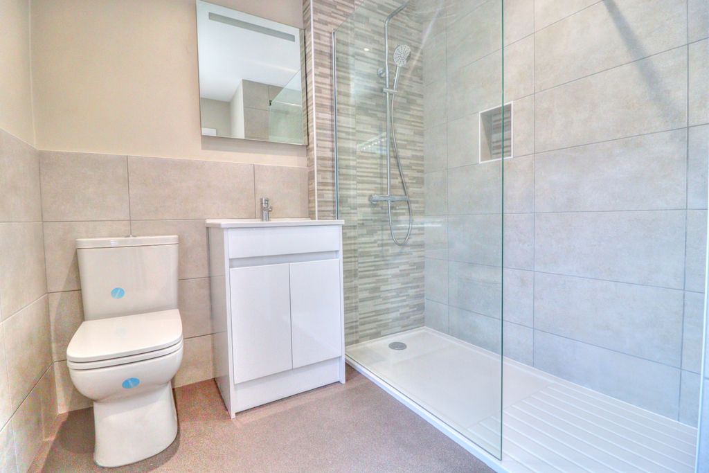 Property photo 3 of 7 Picture No. 05