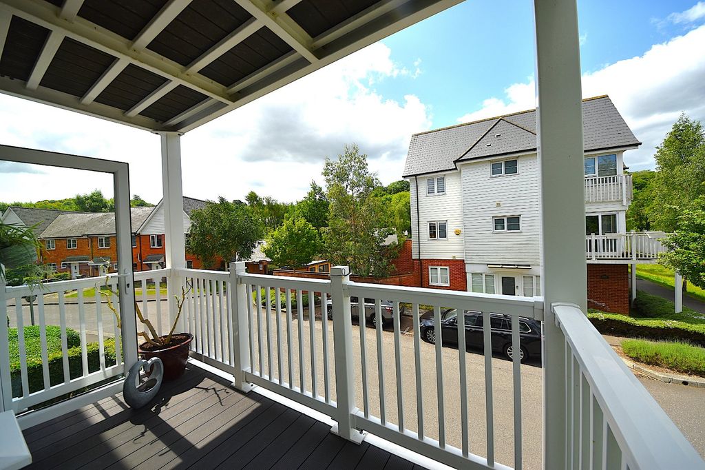 Property photo 2 of 23 Balcony