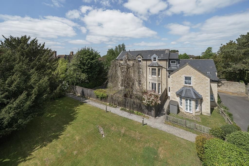 Property photo 1 of 21 External View