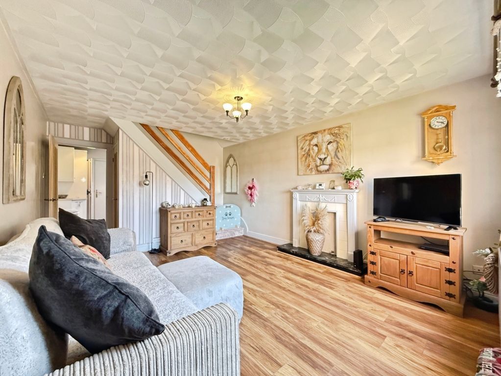 Property photo 3 of 24 4812384