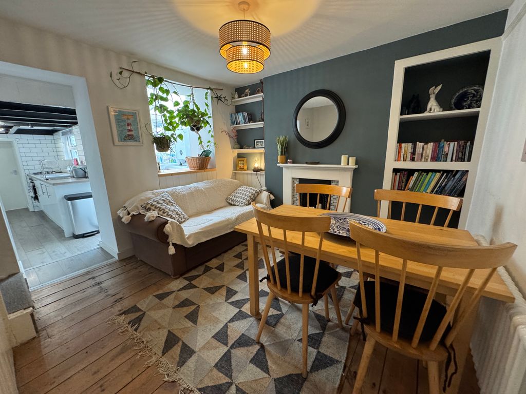 Property photo 3 of 16