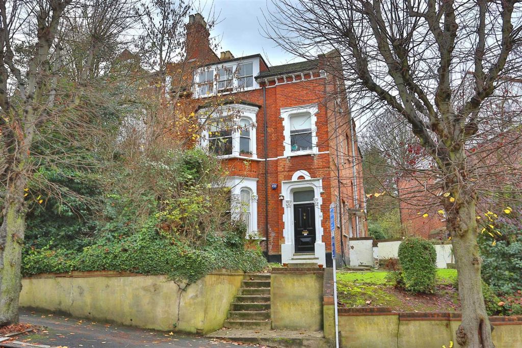 Property photo 3 of 7