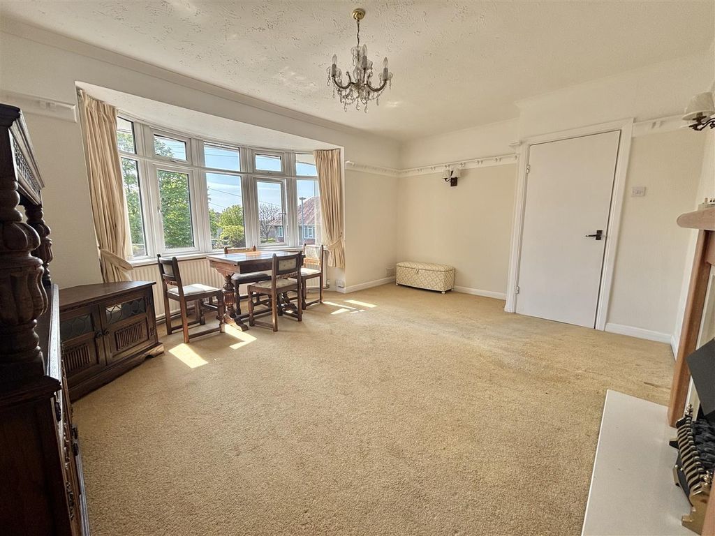 Property photo 3 of 18 Img_9461.Jpg