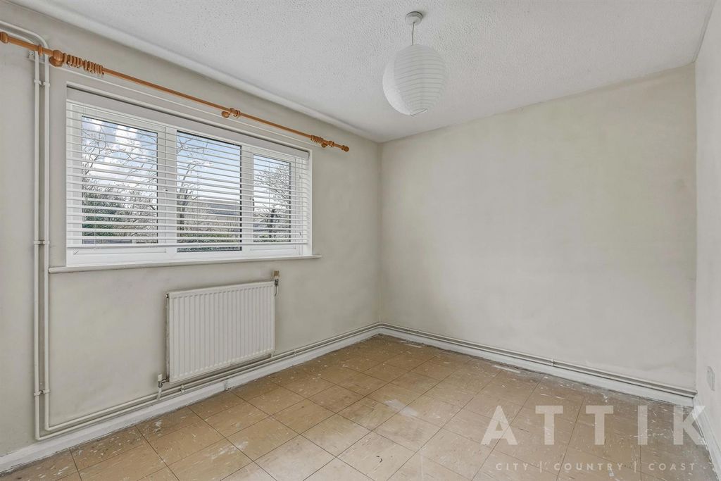 Additional image 7 of 1 bed flat for saleGainsborough Drive, Halesworth IP19