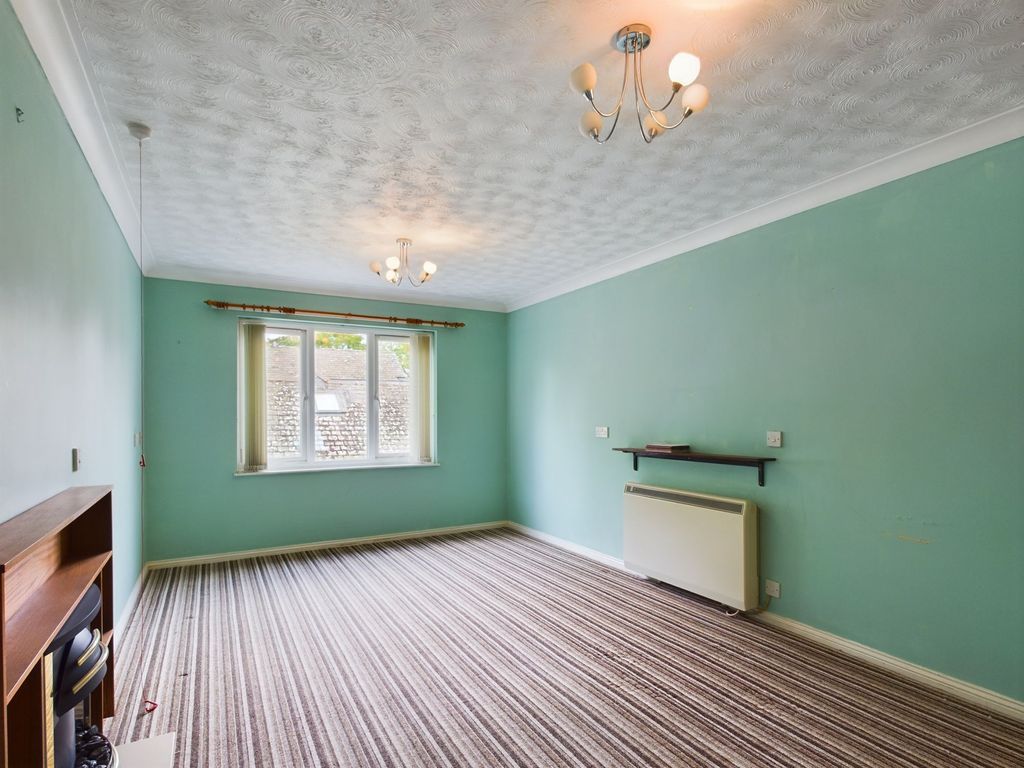 Property photo 3 of 8