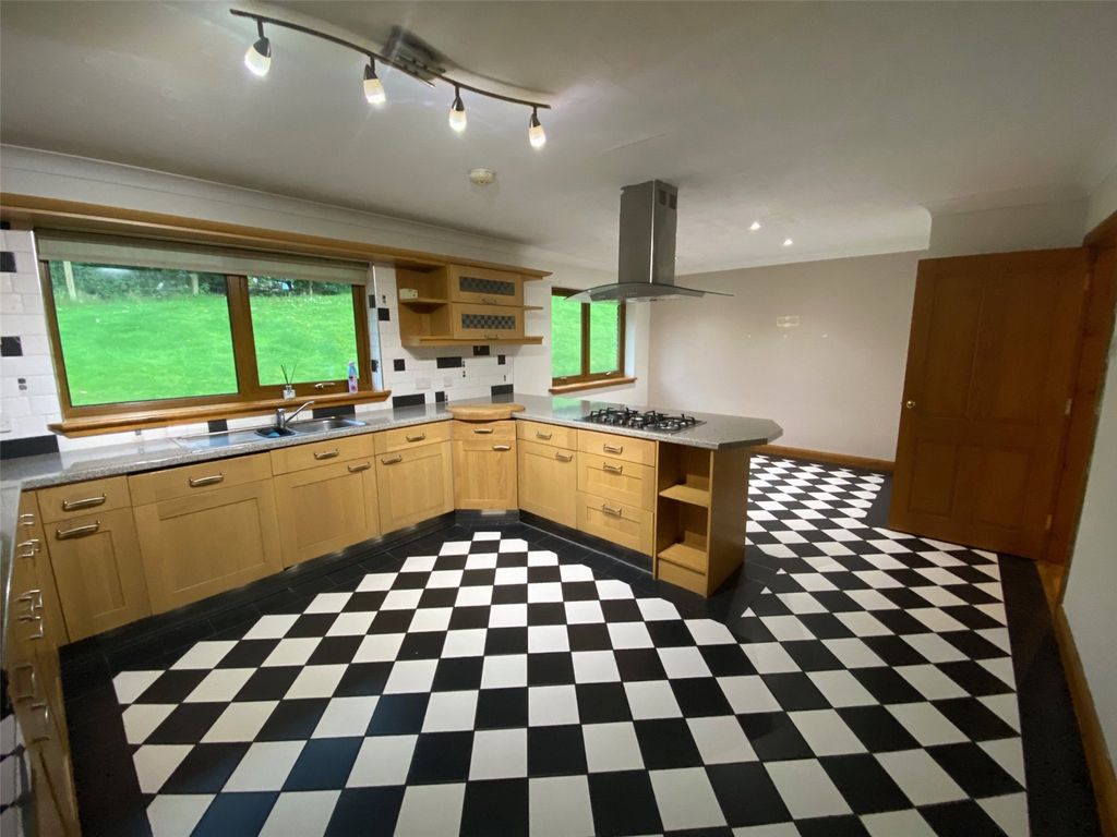 Property photo 3 of 15 Picture No. 09