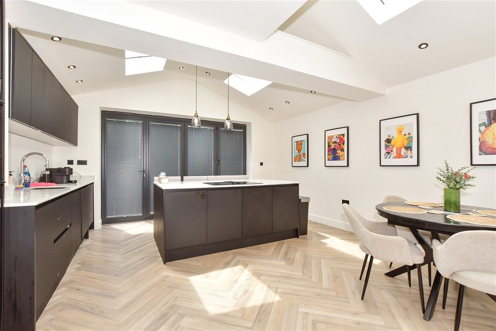 Property photo 1 of 13 Kitchen/Dining Area