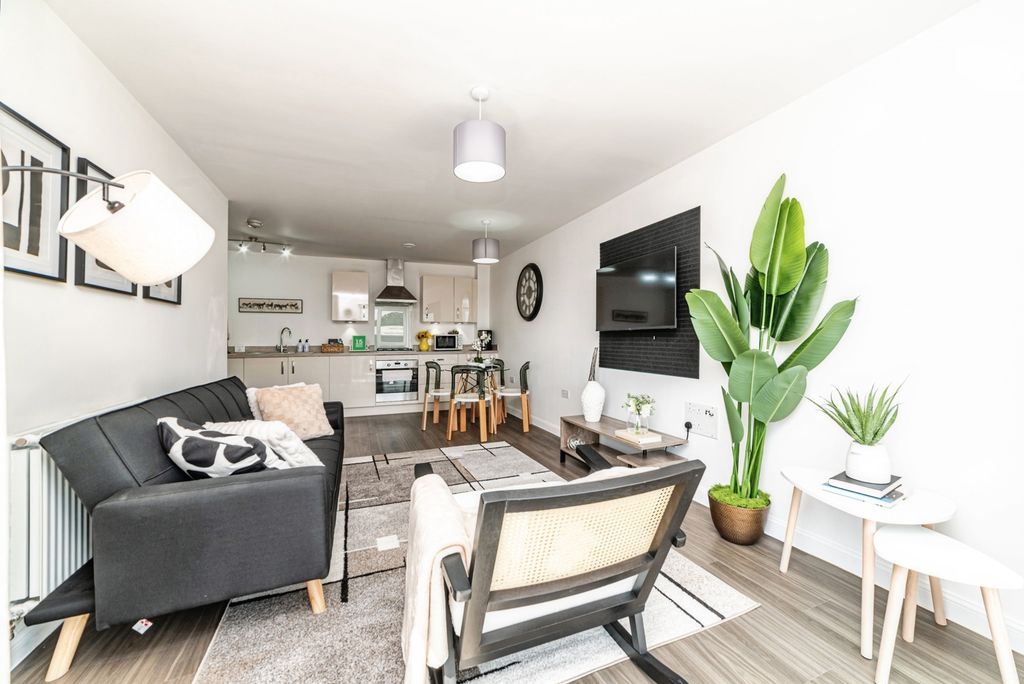 Property photo 1 of 14 Pbox-Img.Jpg