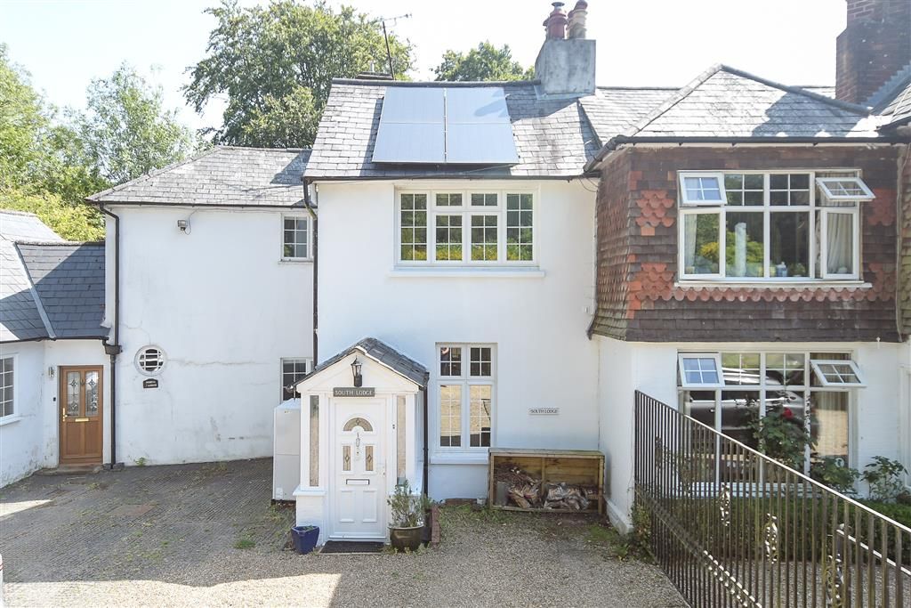 Property photo 1 of 11 External (Web)