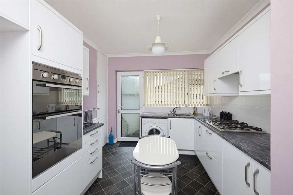 Property photo 3 of 17 Picture No. 15