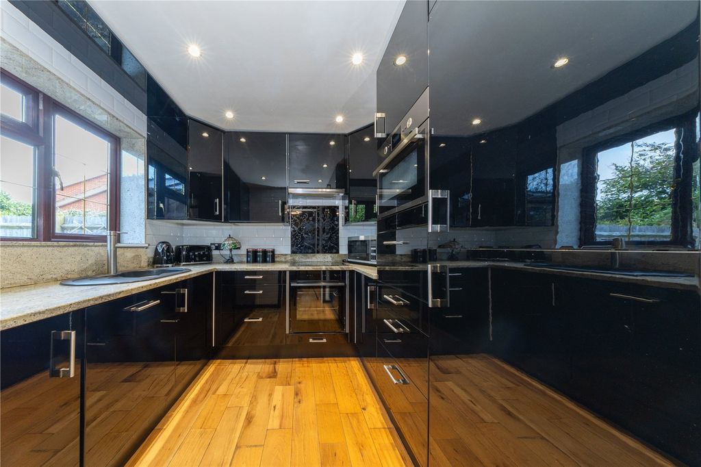 Property photo 2 of 13 Kitchen