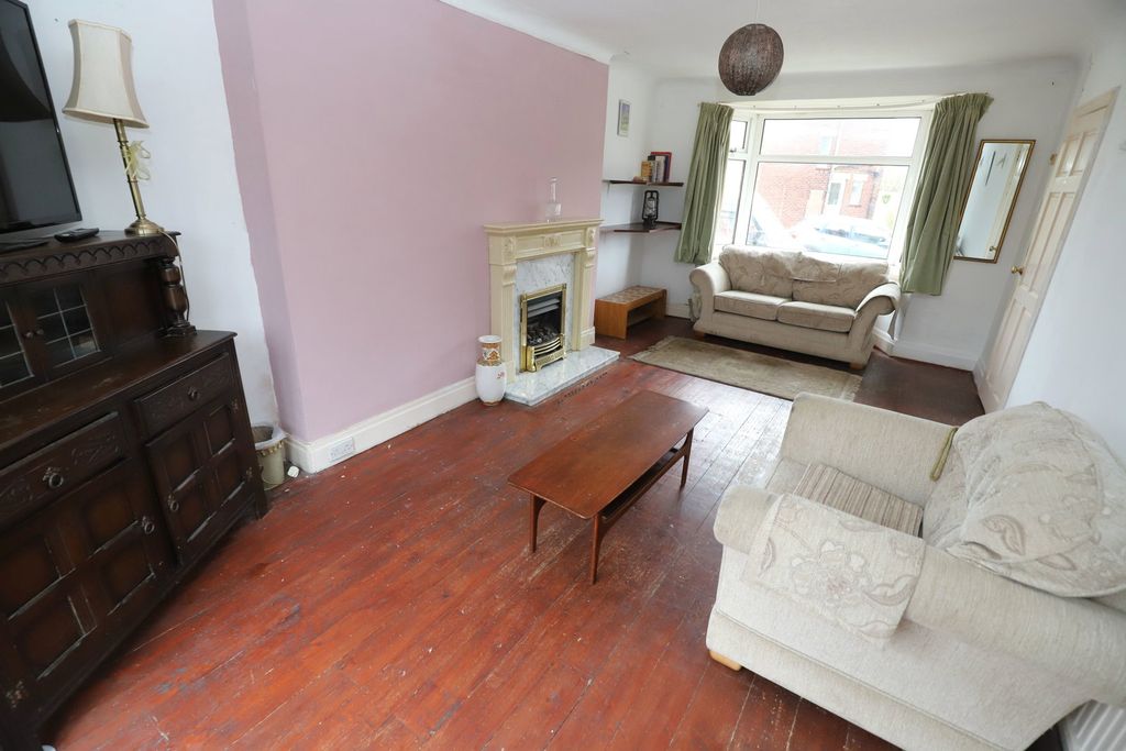Property photo 3 of 29