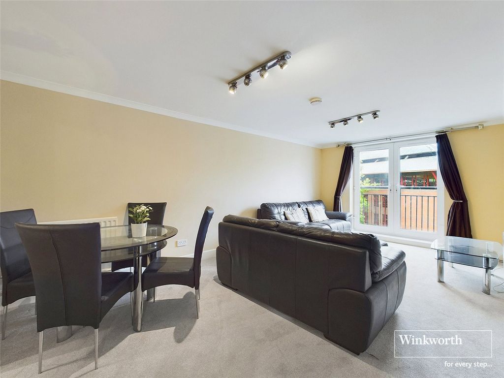 Property photo 2 of 8 Picture No. 16