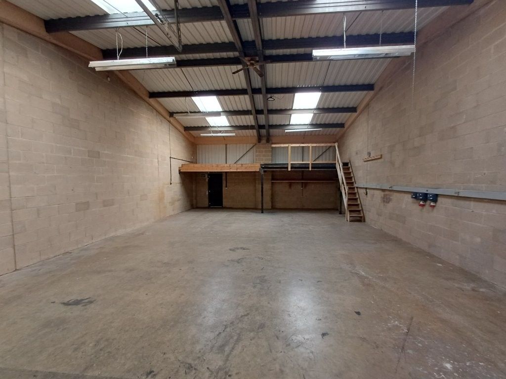 Property photo 2 of 5 Photo 1