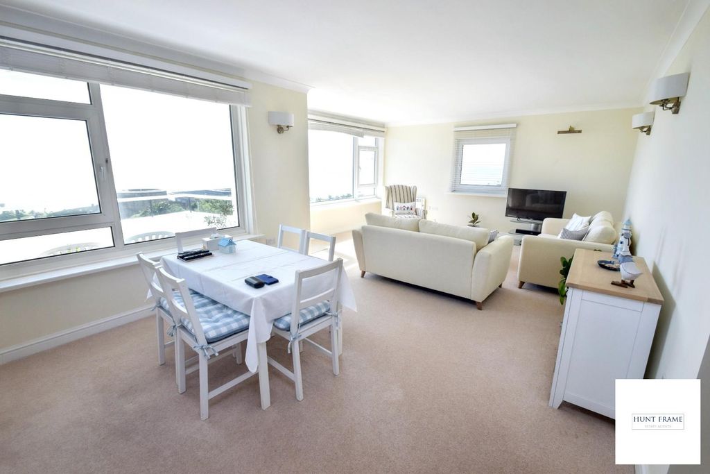 Additional image 6 of 4 bed flat for saleKing Edwards Parade, Eastbourne BN21