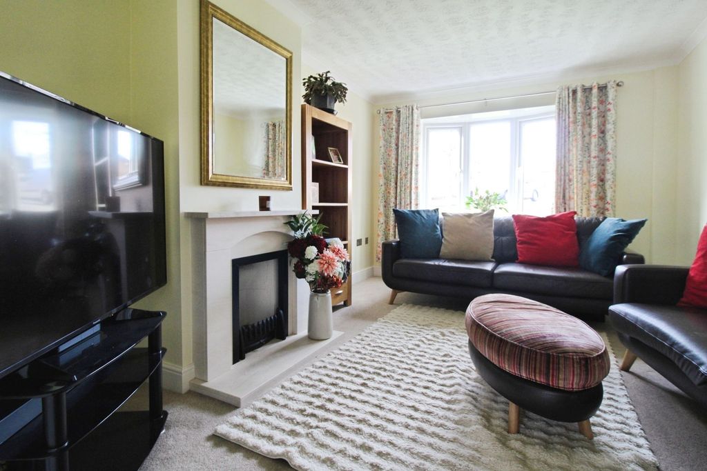 Property photo 2 of 15