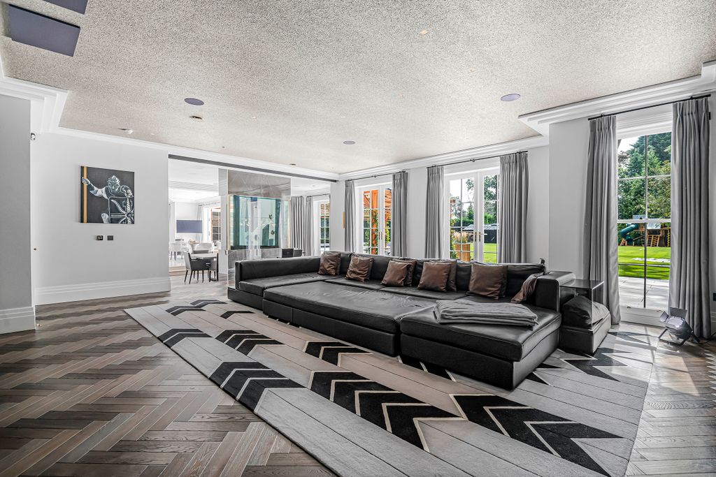 Additional image 7 of 8 bed property for saleAbbots Drive, Virginia Water, Surrey GU25
