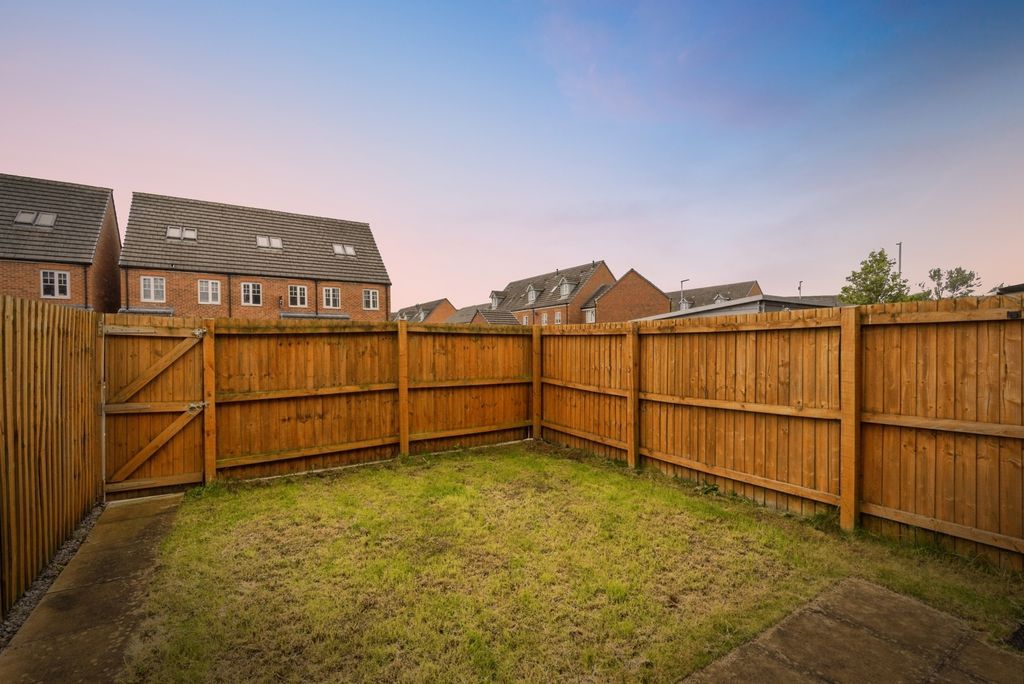 Property photo 2 of 18 Pbox-Img.Jpg