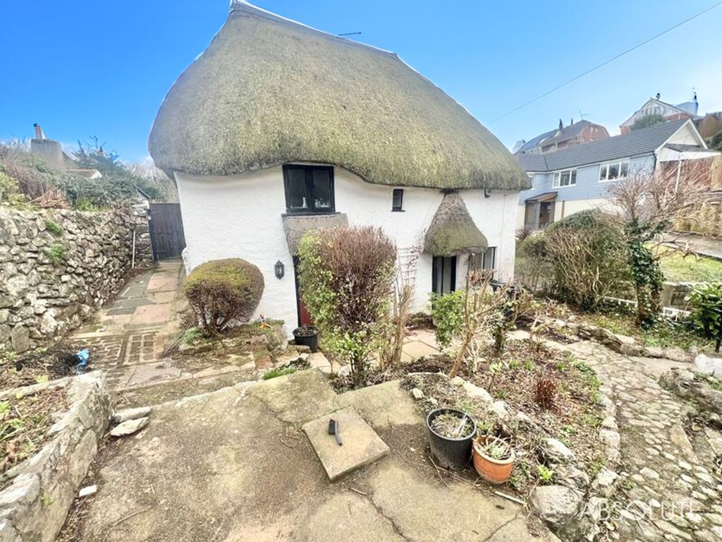Property photo 2 of 9