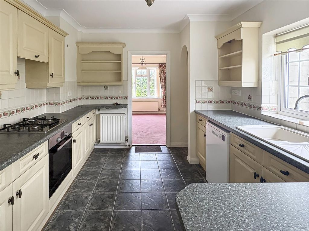 Property photo 3 of 18 Image00017.Jpg