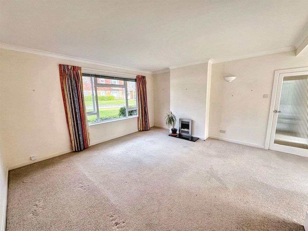 Property photo 2 of 16 4.Jpg
