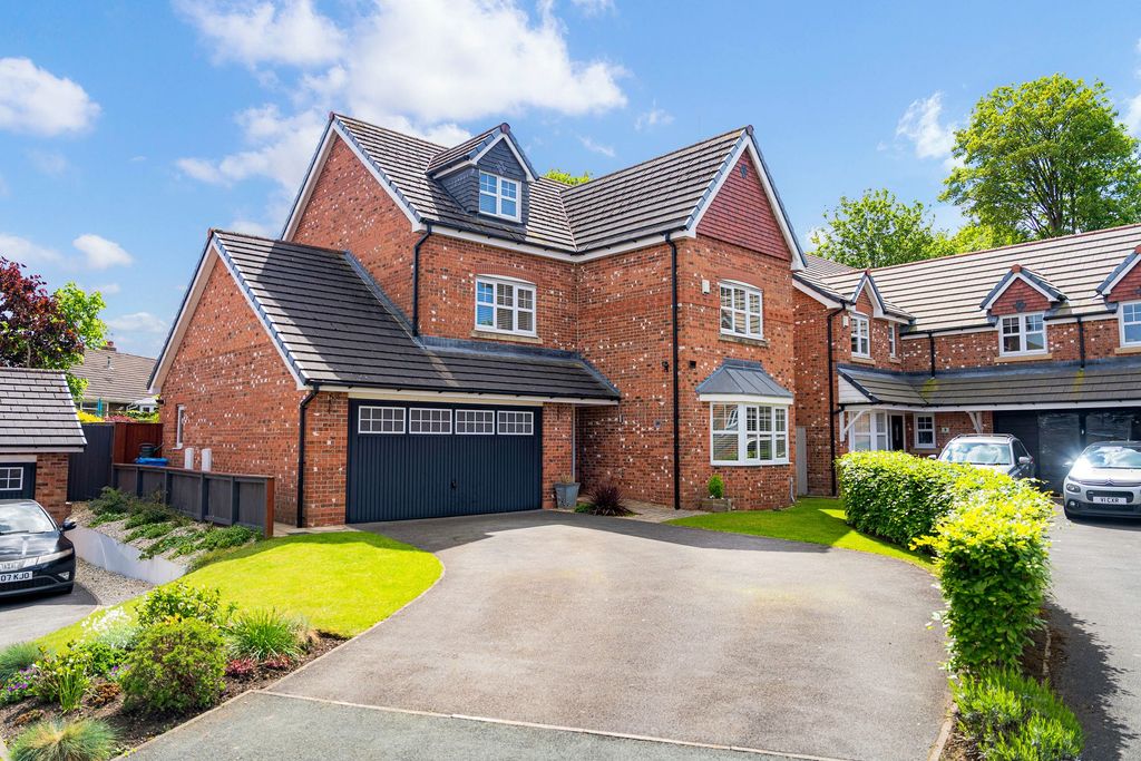 Property photo 1 of 33