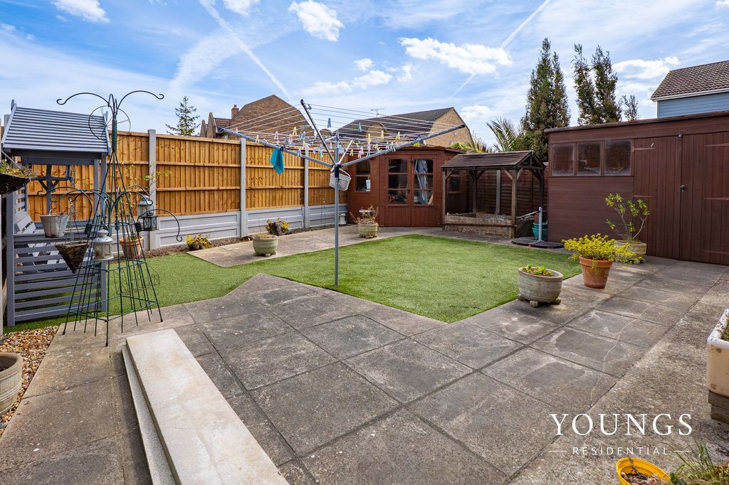 Property photo 2 of 14