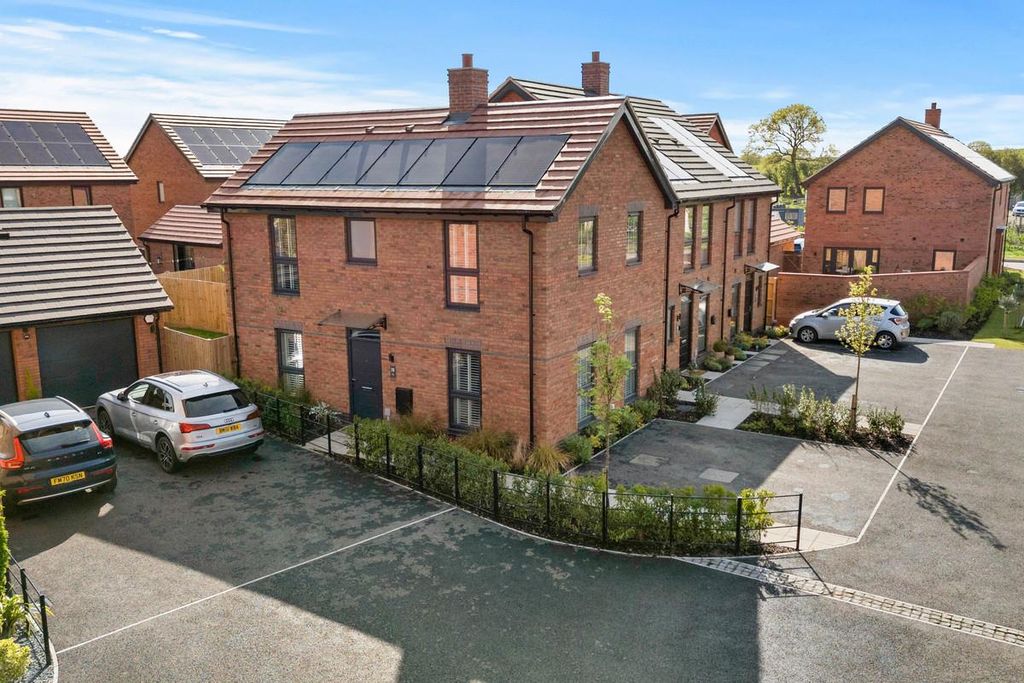 Property photo 2 of 22