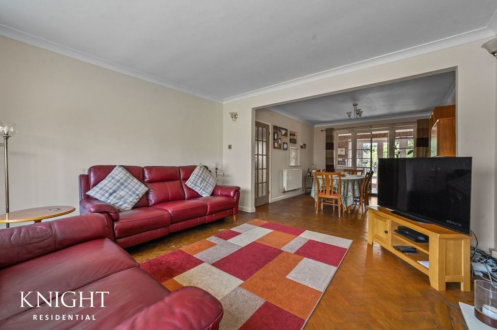 Property photo 3 of 26