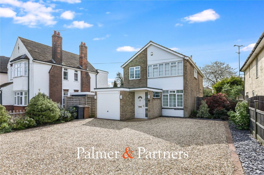 Property photo 2 of 32 Picture No. 15