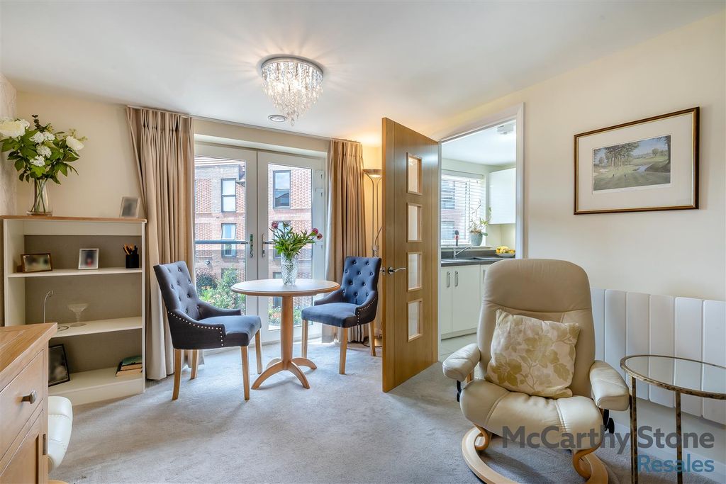 Property photo 3 of 56 8649966-Interior17.Jpg