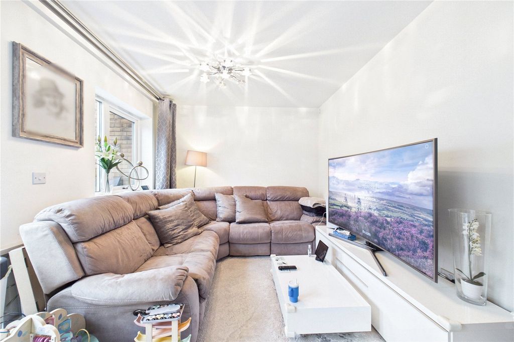 Property photo 2 of 7 Picture No. 24