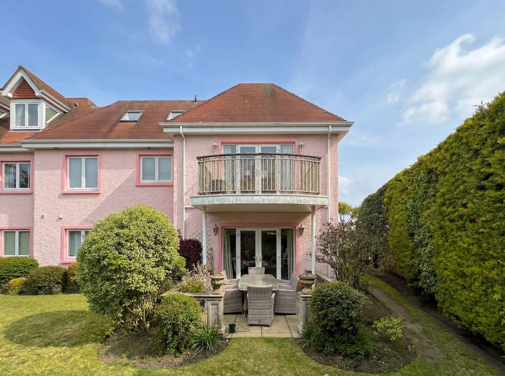 Property photo 1 of 37