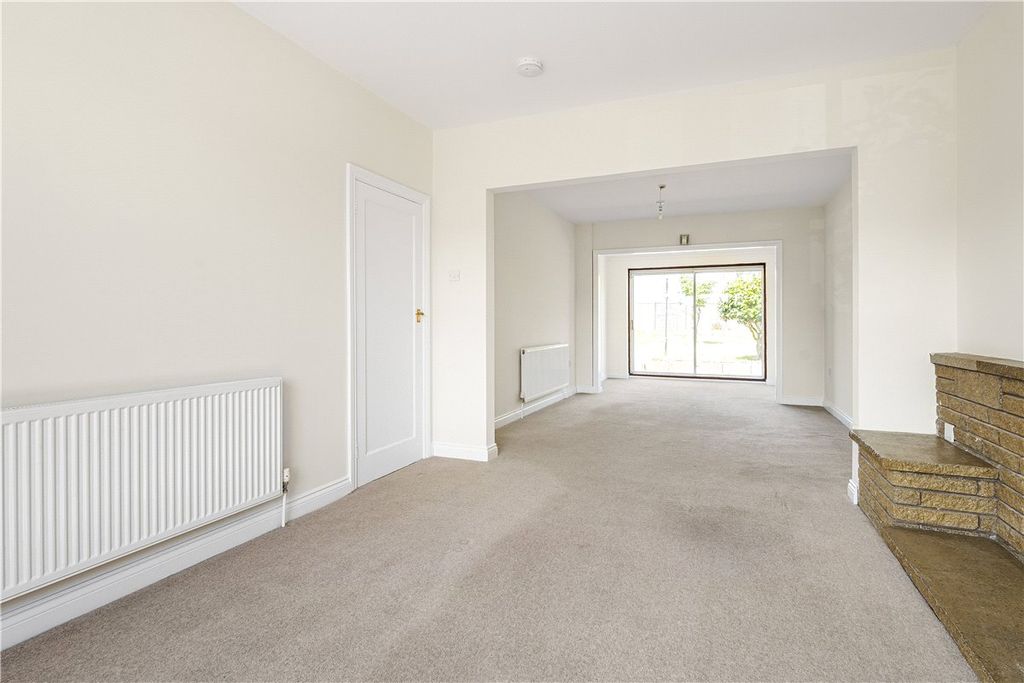 Property photo 3 of 32 Picture No. 03