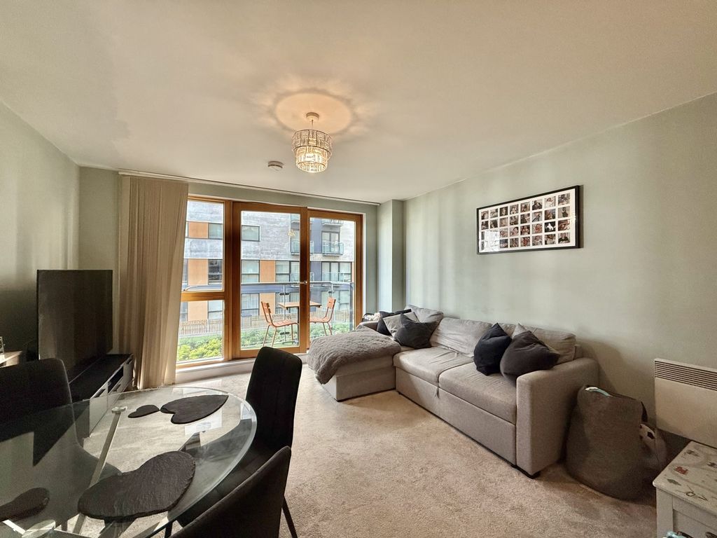 Property photo 1 of 11 Img_5826