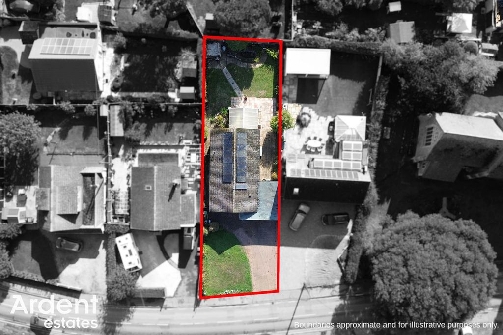 Property photo 2 of 19