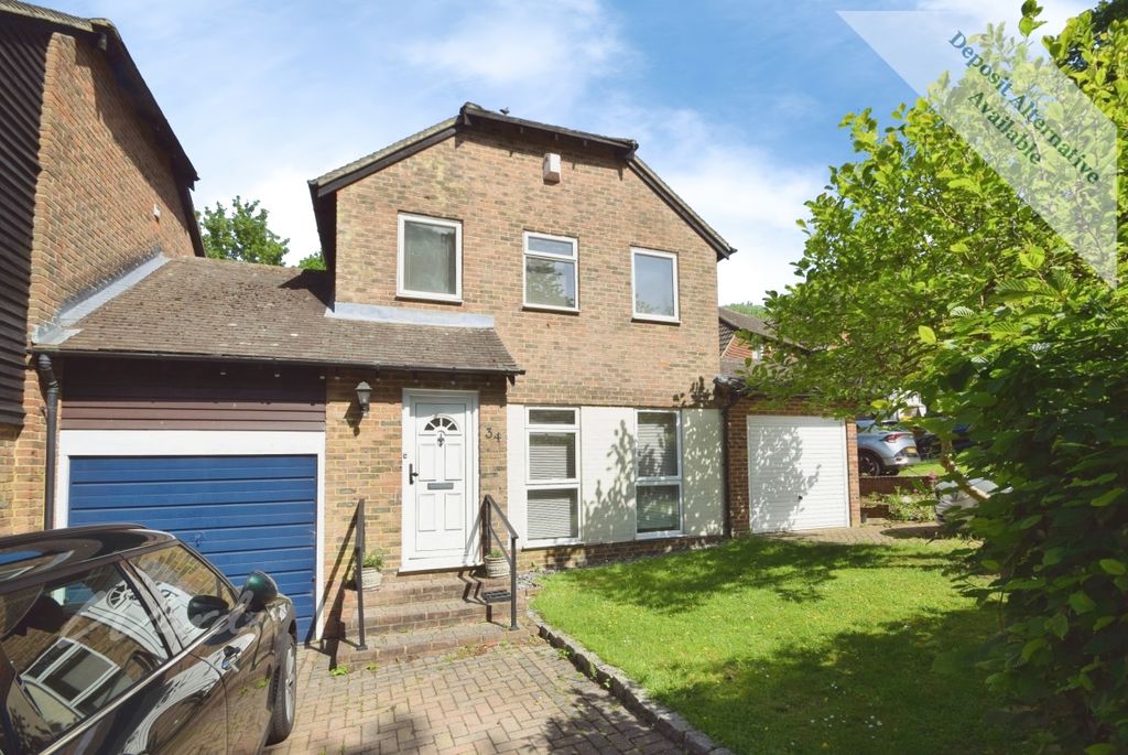 Property photo 1 of 12 Sadlers Front