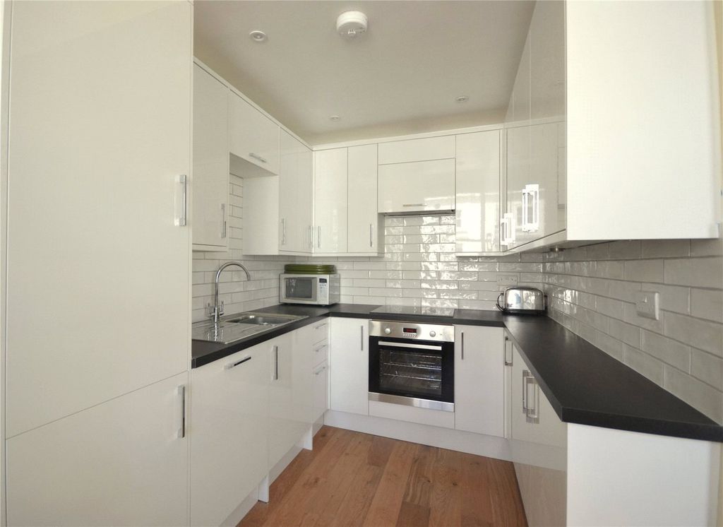 Property photo 2 of 9