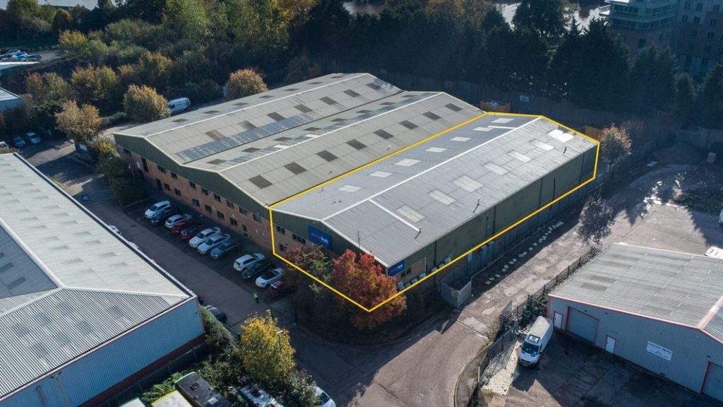 Property photo 1 of 17