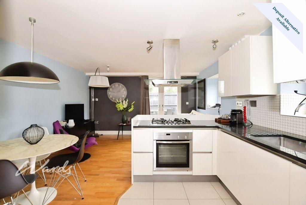 Property photo 2 of 10 Living/Dining/Kit...